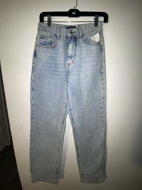 Missy Empire Cici Light Wash Tie Hem Straight Leg Jeans